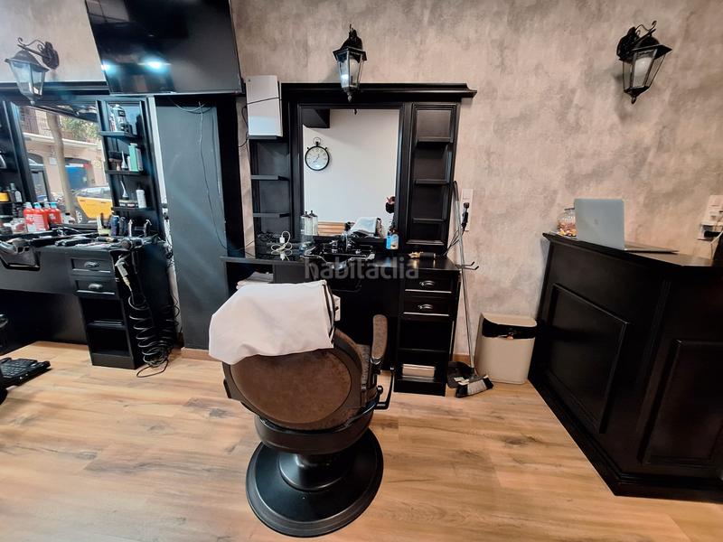 Foto 41158356-7ad0-43cf-95e8-64e899483af5. Trapasso locale commerciale con riscaldamento in Barri de les Corts Barcelona