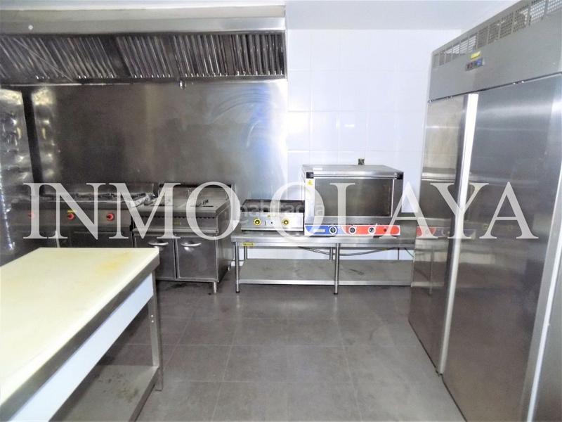 Foto 1cbef65b-2bb1-46de-9af9-4435afbf0c5b. Business premise with heating in Canovelles