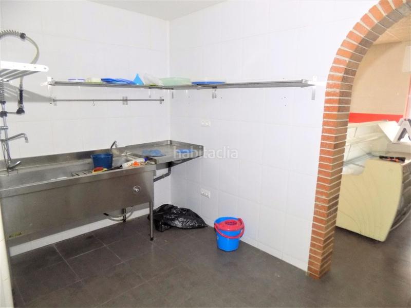 Foto 553f02b8-3122-4fab-a5f5-bdf64008682d. Business premise with heating in Canovelles