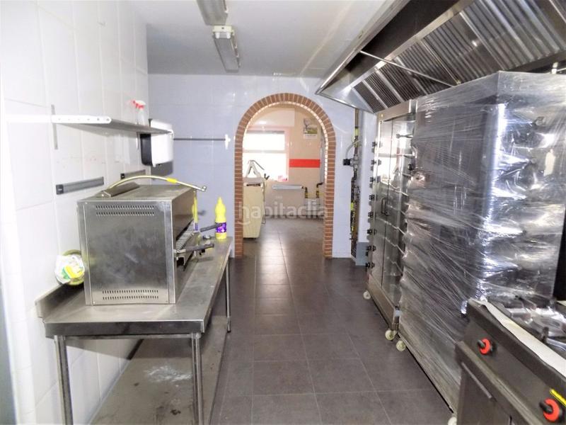 Foto 6cc7d6d0-8f05-433e-8f0c-f4647523e6c2. Business premise with heating in Canovelles