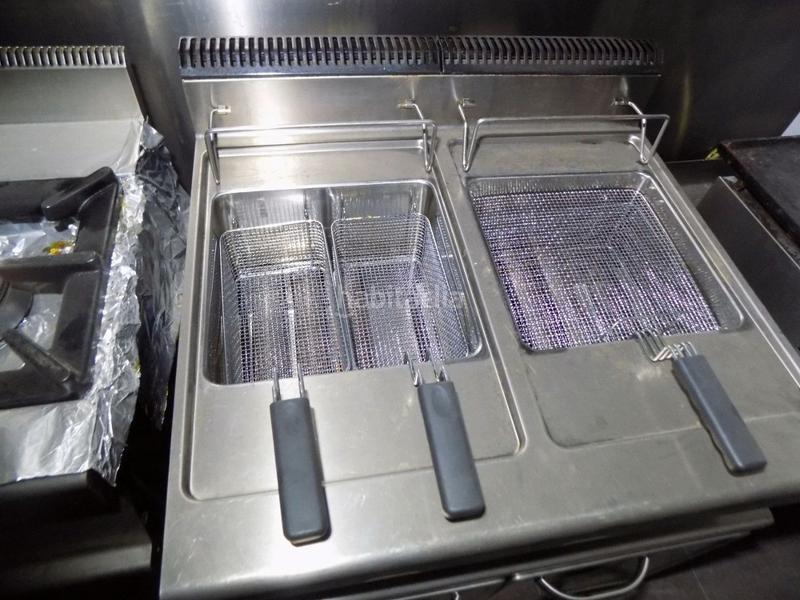 Foto 86ad8695-fb02-4032-82a7-d5a0004deb33. Business premise with heating in Canovelles