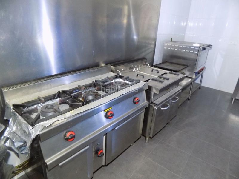 Foto d14c839c-7f42-4fe7-86c5-603f94a219da. Business premise with heating in Canovelles