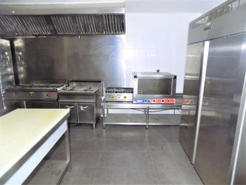 Foto ec0e02e1-47ae-4883-b4ee-7013981623b7. Business premise with heating in Canovelles