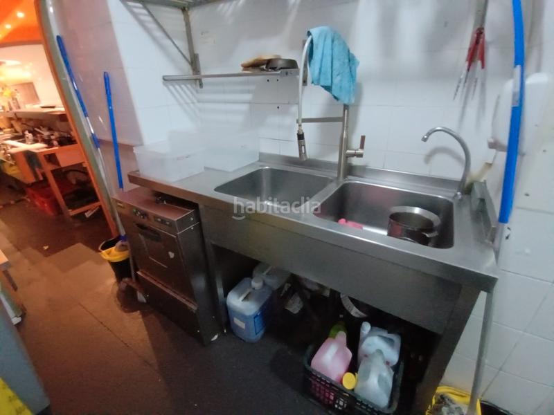 Foto f5c0c396-ddff-4f2d-a1d2-a0882469b0ec. Trapasso locale commerciale con riscaldamento in Putget - Farró Barcelona