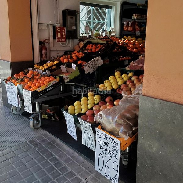 Foto 8ca32727-9eb4-4944-a5e7-e6708c7740e4. Traspaso local comercial traspaso de supermercado en Sabadell