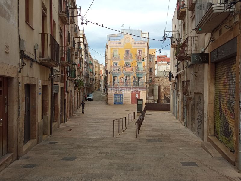 Foto 17d1f2d4-e2b0-4672-b89b-f45e6bd8179a. Local comercial a Part Alta Tarragona