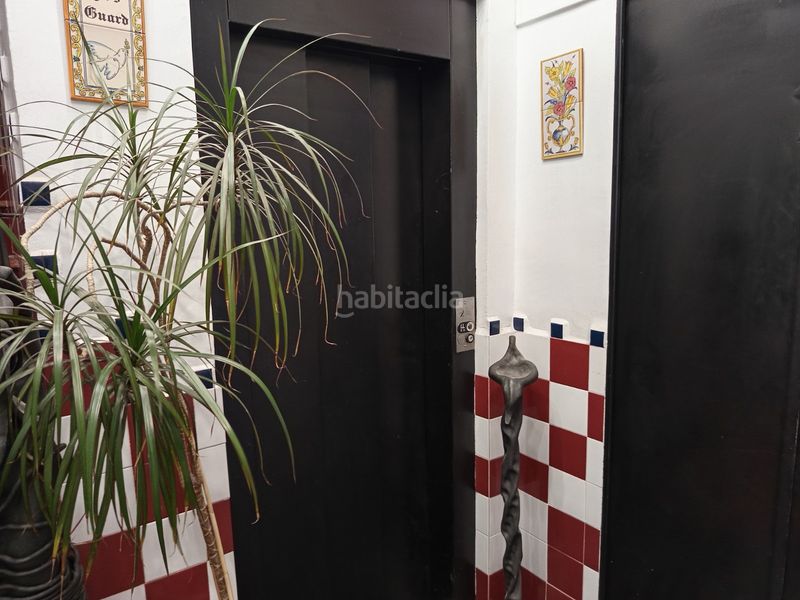 Foto f86b8a3c-79e6-4a75-af77-2a4f977ce2cc. Local comercial a Part Alta Tarragona