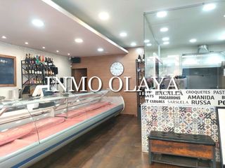 Traspàs Local Comercial a Centre. ???traspaso take away con cocina a la vista y salida de humos -