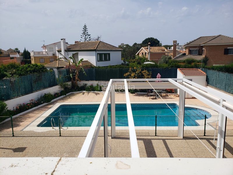 Foto c87f5986-b549-4747-b741-bb41c32d1148. Casa a Lepe
