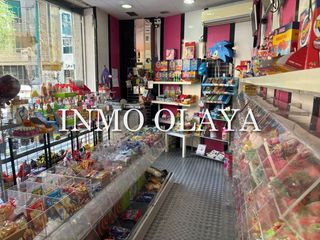 Transfer Business premise in El Camp d´en Grassot i Gràcia Nova. Traspaso tienda caramelos y helados en gracia barcelona