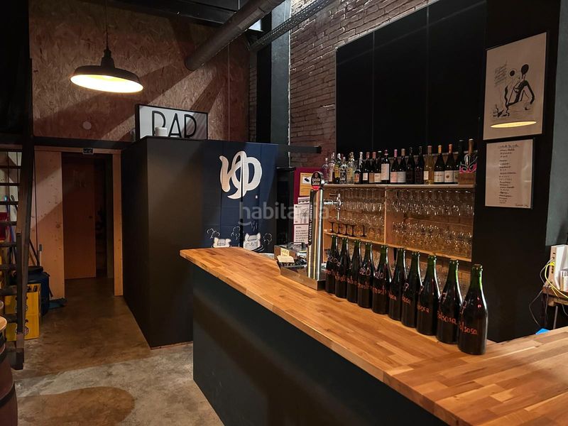 Foto 71d9b2f5-ef9e-4ccd-9dc2-b388b134d730. Traspaso local comercial traspaso bar de tapas y vinos en Girona