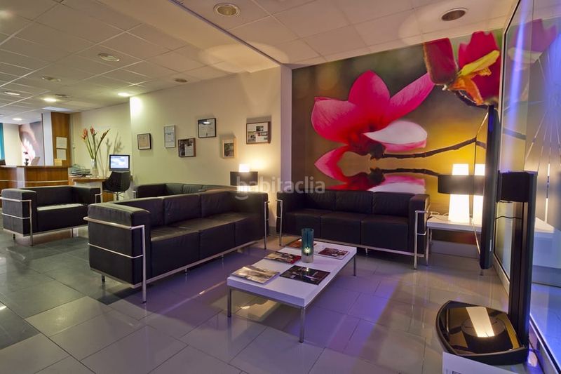 Foto dfe170c5-8ac4-4e00-9ead-07a9bcc63617. Local comercial a Vilapicina - Torre Llobeta Barcelona