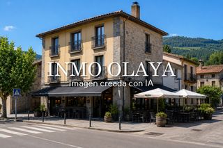 Edificio in Puente Viesgo. Venta de pensión + vivienda turística + bar cafetería en puente