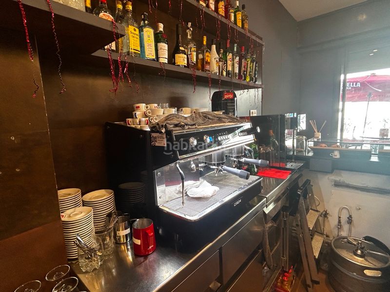 Foto 1a95a98c-46a4-490c-9719-82e99ddc8e40. Traspaso local comercial traspaso restaurante en Poblenou Barcelona