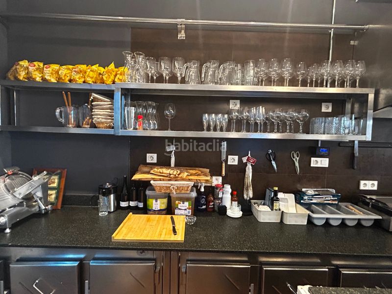 Foto 230cd4f4-1648-4d0e-9b30-22da452e0ec3. Traspaso local comercial traspaso restaurante en Poblenou Barcelona