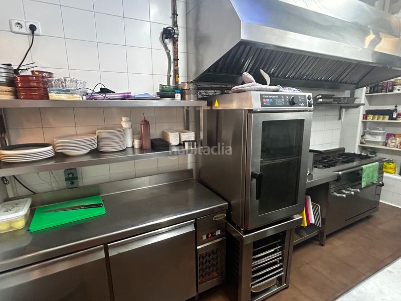 Foto f7f2df52-81ad-4fa6-85b8-c8aa4bb1ba3a. Traspaso local comercial traspaso restaurante en Poblenou Barcelona