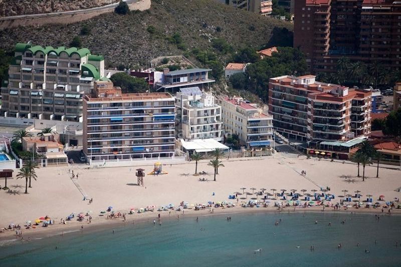 Foto ce671aa6-8451-4566-a55b-857d1241893a. Edificio in Oliva pueblo Oliva