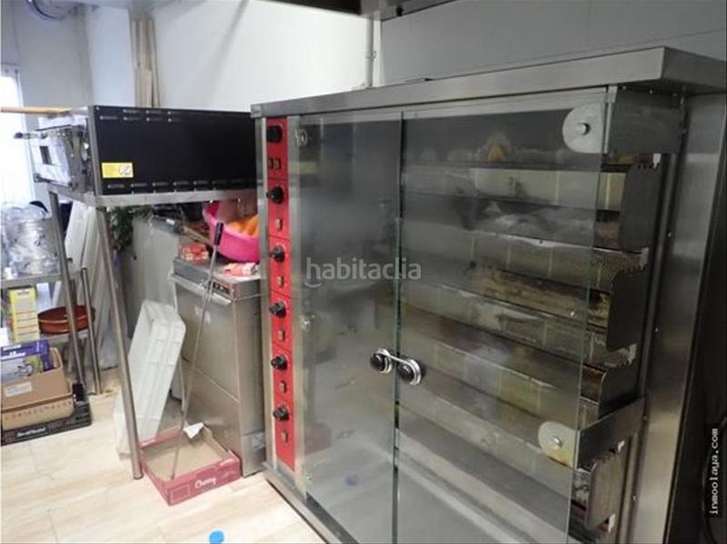 Foto 8fac524a-36b4-4f11-82a4-61e316ed0f3d. Trapasso locale commerciale con riscaldamento in Barri del Centre Terrassa