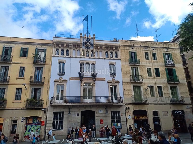 Foto d5d65d6d-2fbb-45eb-91d9-9b935c405986. Local comercial amb calefacció a Dreta de l´Eixample Barcelona