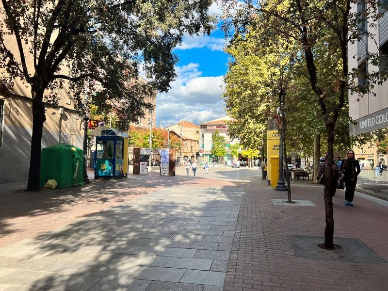 Foto 3fec71e9-555a-4d5b-937b-7da035222eb7. Pas-de-porte local commercial avec chauffage dans Barri del Centre Terrassa