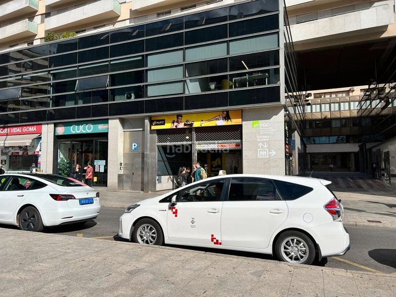 Foto 45dc673a-d4d1-4d44-95ca-54331c8859cf. Pas-de-porte local commercial avec chauffage dans Barri del Centre Terrassa