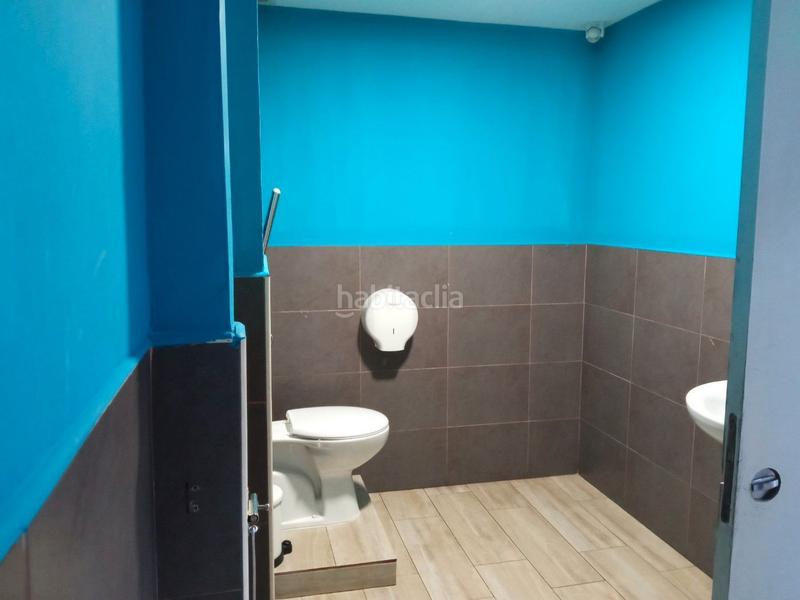 Foto 5260fe37-23ec-49a0-8c3d-c81c2e5a20d7. Pas-de-porte local commercial avec chauffage dans Concòrdia Sabadell