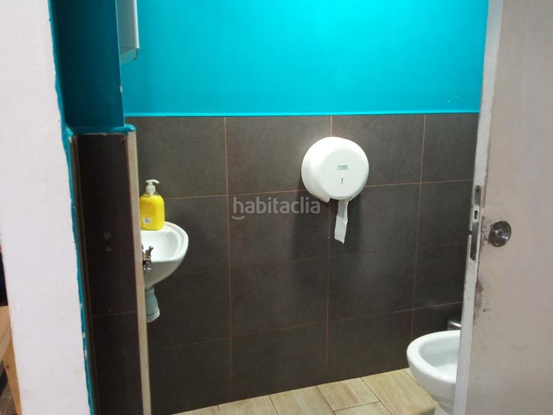 Foto dd550ee0-6f48-4748-a8ae-54c9fbe80231. Pas-de-porte local commercial avec chauffage dans Concòrdia Sabadell