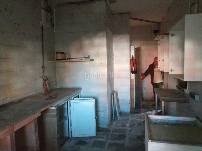 Foto bacdbe8b-2631-477b-8238-873b9ee697d8. Local comercial venta de local comercial por jub en Cerdanyola del Vallès