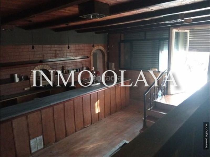 Foto f014ffb4-6d42-424b-9e02-c2fcda706030. Local comercial venta de local comercial por jub en Cerdanyola del Vallès