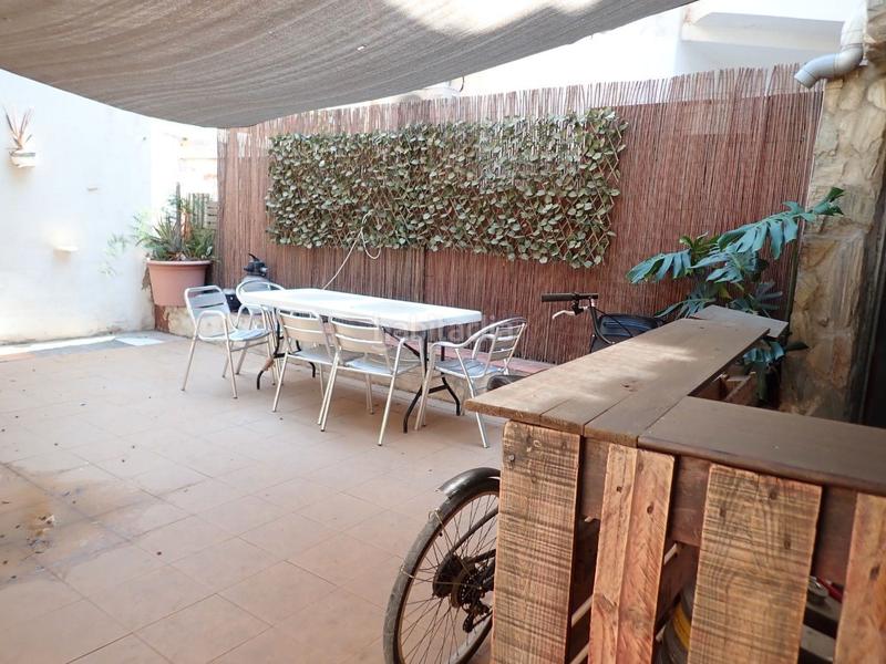 Foto a6ff5d4a-e657-44c7-a4d6-3bf179af18d4. Local comercial amb calefacció a Centre Prat de Llobregat (El)