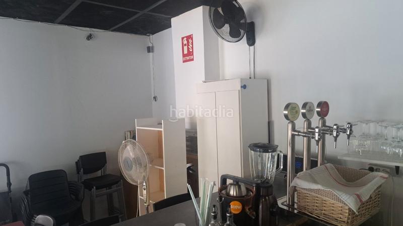 Foto bb3c3bdd-b6fd-4a95-905e-1015ff74b4bc. Local comercial amb calefacció a Centre Prat de Llobregat (El)