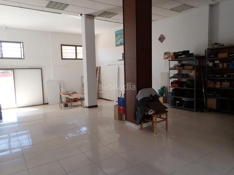 Foto 2a88b171-feb4-44b1-acb1-147e4ea5a083. Business premise with heating in Centre-Estació Gavà