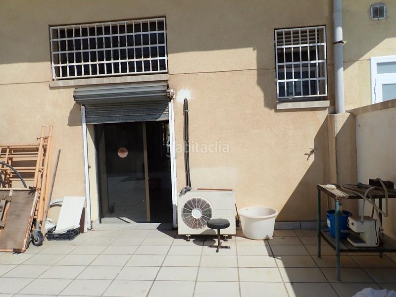 Foto b6a51bf3-4cb2-4fd7-9a71-992cc067a521. Business premise with heating in Centre-Estació Gavà