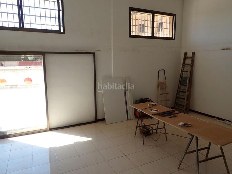 Foto c9bfaa68-eb1f-4feb-8c40-4db043e6feca. Business premise with heating in Centre-Estació Gavà