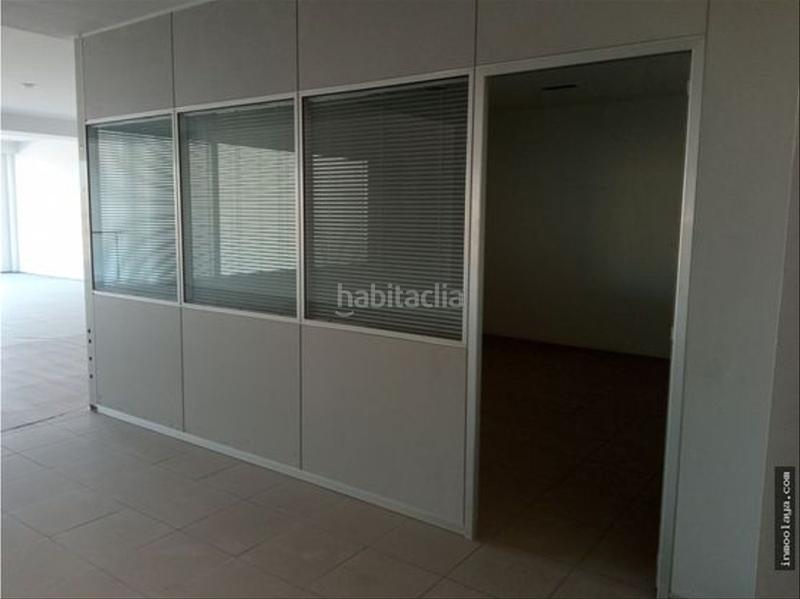 Foto 0c6c619e-0d0d-4ca9-82d8-af93f0482a27. Rent business premise with heating in Roquetes-Can Magí Sant Cugat del Vallès