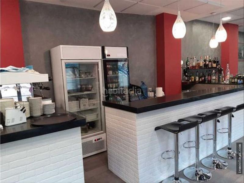 Foto 97f45f0c-cd74-4ed9-9d53-0f63a0123852. Traspàs local comercial amb calefacció a El Poble Sec - Parc de Montjuïc Barcelona