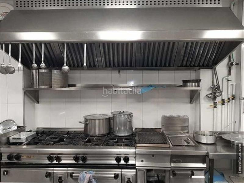 Foto f92dad82-946f-4e50-9802-1f3ae51852ea. Traspàs local comercial amb calefacció a El Poble Sec - Parc de Montjuïc Barcelona