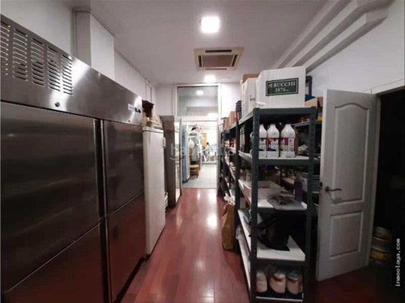 Foto 197a0fa3-843d-4bc9-b472-8fdf982c94ca. Traspaso local comercial traspaso restaurante pizzería en Barcelona