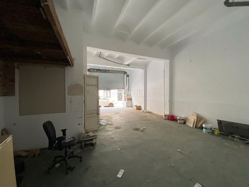 Foto 0a18b152-6d5f-4171-8055-71704c0fdd6c. Local comercial amb calefacció a La Font d´en Fargues Barcelona