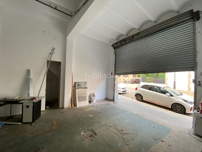 Foto 5bf76428-e182-4594-aab9-6aa2c95a95d7. Local comercial amb calefacció a La Font d´en Fargues Barcelona