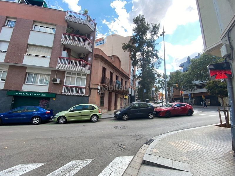 Foto 85976091-3169-41e6-94e4-ed8ff80afed6. Local comercial amb calefacció a La Font d´en Fargues Barcelona