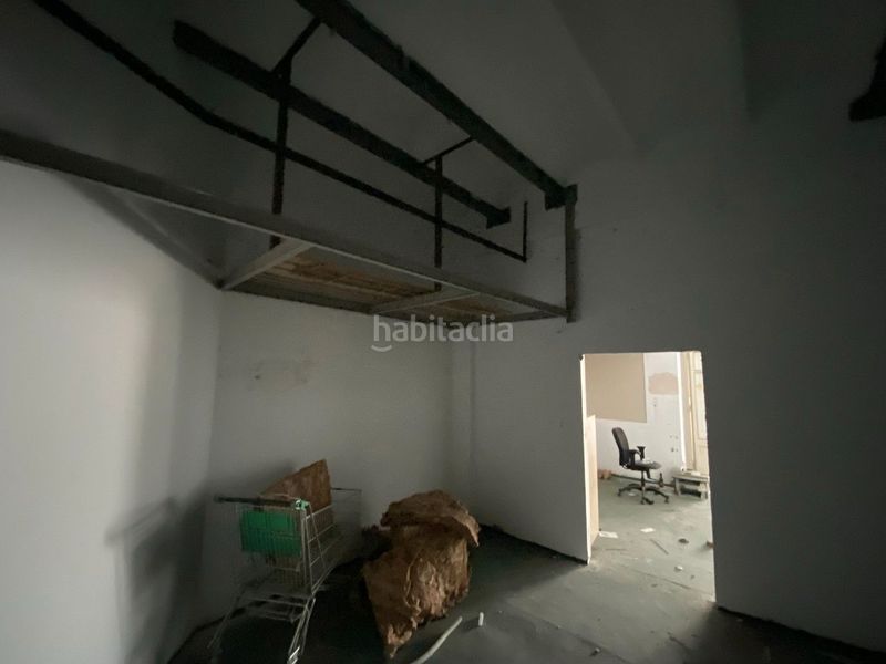 Foto be7e8015-b5de-4ec0-a1dc-0a1eeb8be2c1. Local comercial amb calefacció a La Font d´en Fargues Barcelona