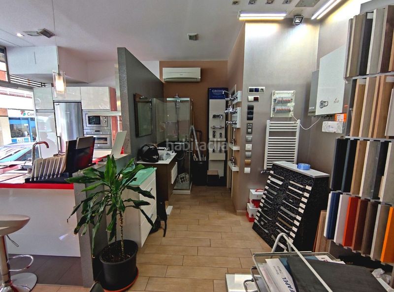 Foto 0eb4cb46-6336-429b-84bd-5cae10686147. Traspàs local comercial a Sant Andreu de Palomar Barcelona