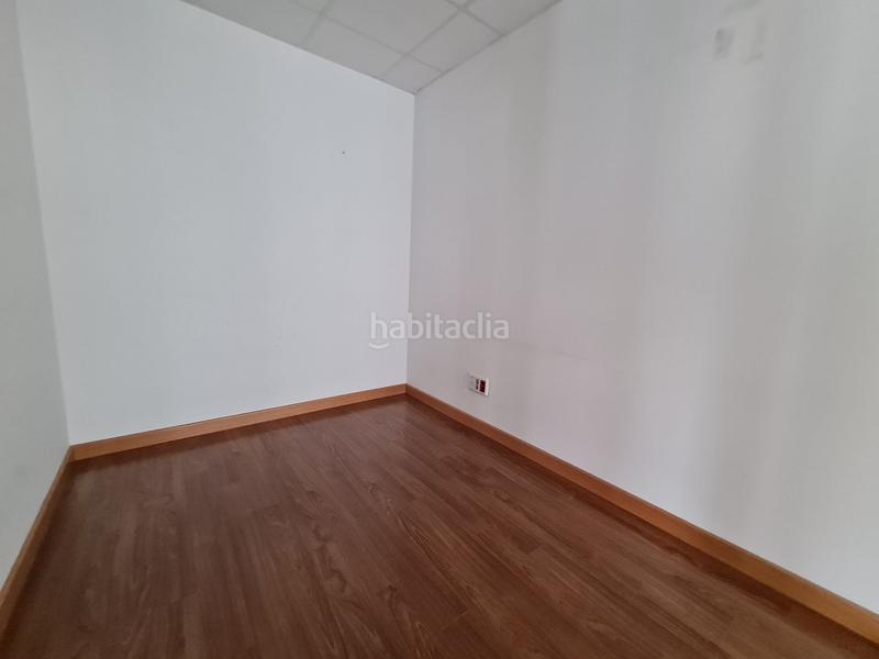 Foto 0d05afb0-58a6-488c-88fc-99e8ed34e932. Location bureau dans Viesques Gijón