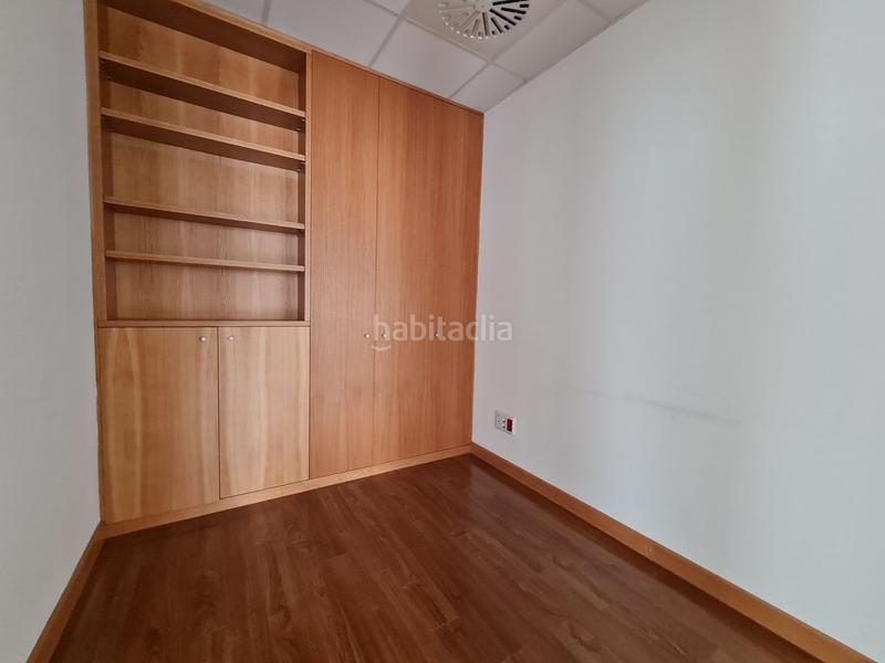 Foto b6f94d98-19fd-4442-87b0-07c162da8ca4. Alquiler local comercial Viesques en Viesques Gijón