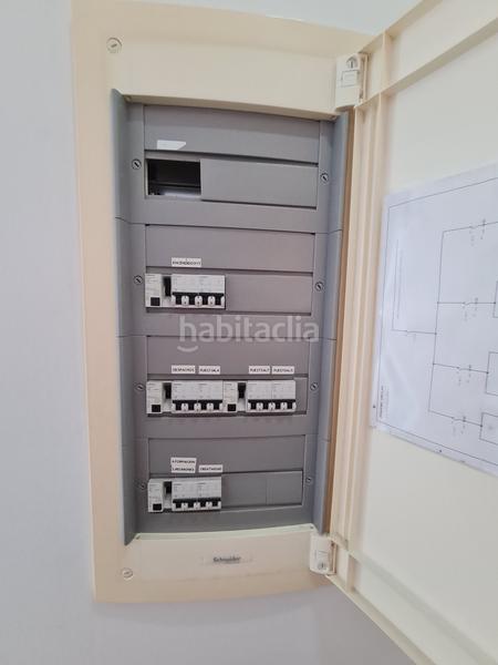 Foto 58db72f4-1d1b-4278-94a3-77403d27bc9c. Lloguer local comercial a Viesques Gijón