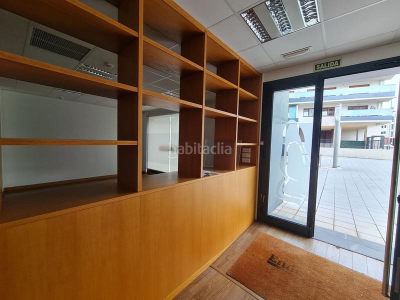 Foto 6b892fcb-984e-44e6-a7a1-a13588e7a740. Lloguer local comercial a Viesques Gijón