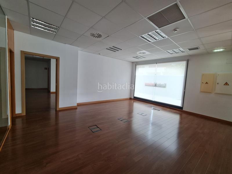 Foto 199b38a5-9cc6-456c-96d2-43297c48c6e7. Rent business premise in Viesques Gijón