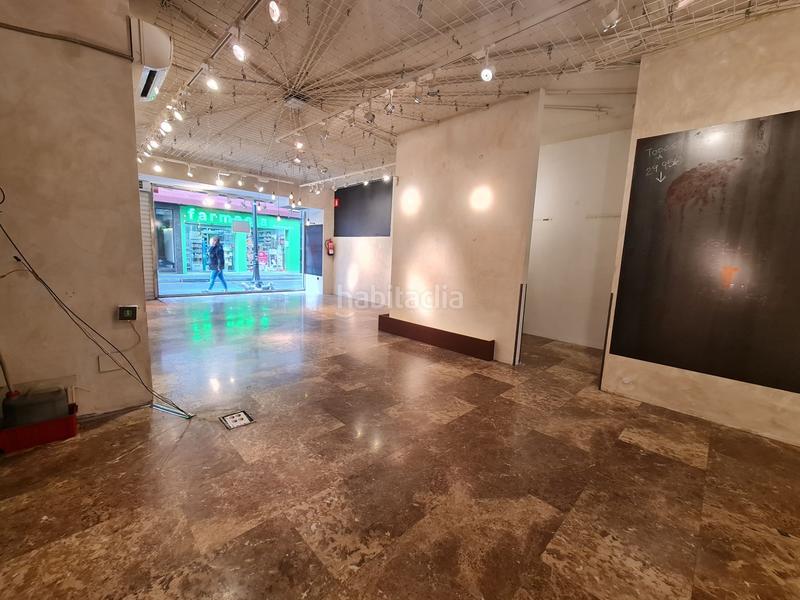 Foto 19bc54fa-d79e-42d0-a51e-2801fbf162d8. Alquiler local comercial cabrales 31 en Centro Gijón