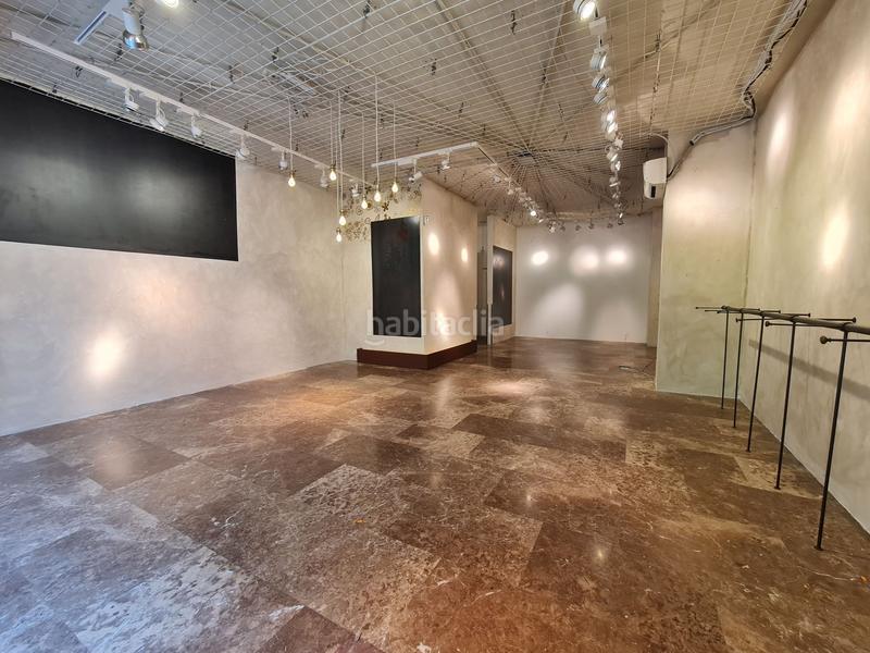 Foto 7efc205d-913a-4fe7-b0a3-eb3c313e55d2. Alquiler local comercial cabrales 31 en Centro Gijón